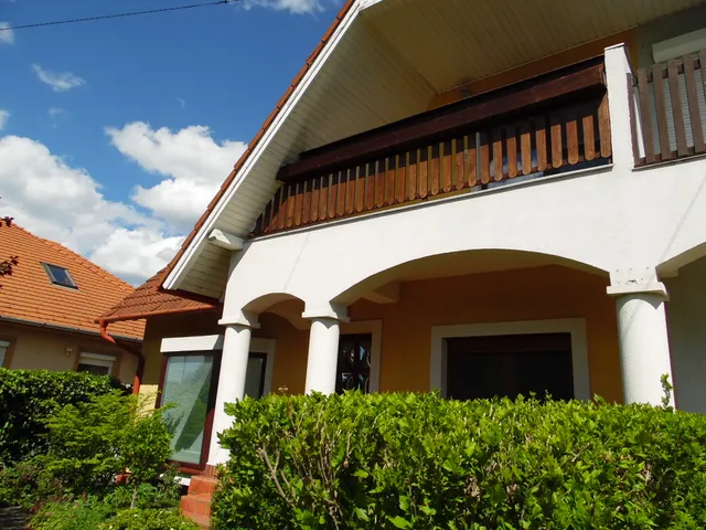 Eladó ház Győr, Győrszentiván, d 160 nm