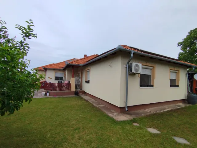 Eladó ház Nagyszentjános 120 nm