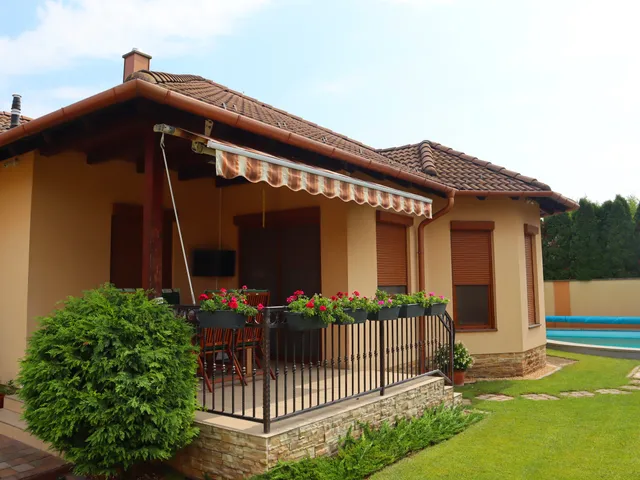 Eladó ház Győr, Bácsa, l 122 nm