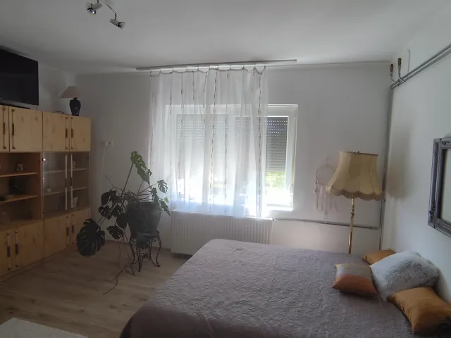 Eladó ház Győr, Pinnyéd, u 170 nm