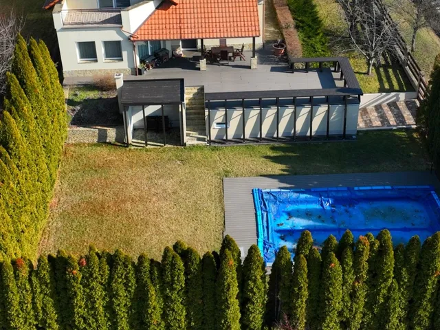 Eladó ház Telki 310 nm