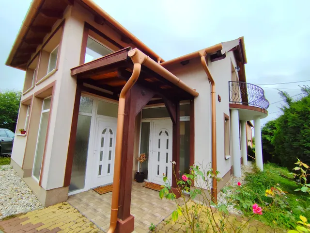 Eladó ház Győr, Ménfőcsanak, tenkes 180 nm