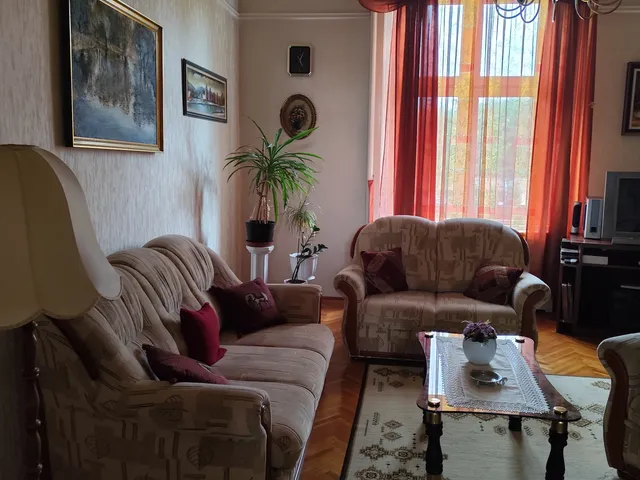 Eladó lakás Győr, Gyárváros 100 nm