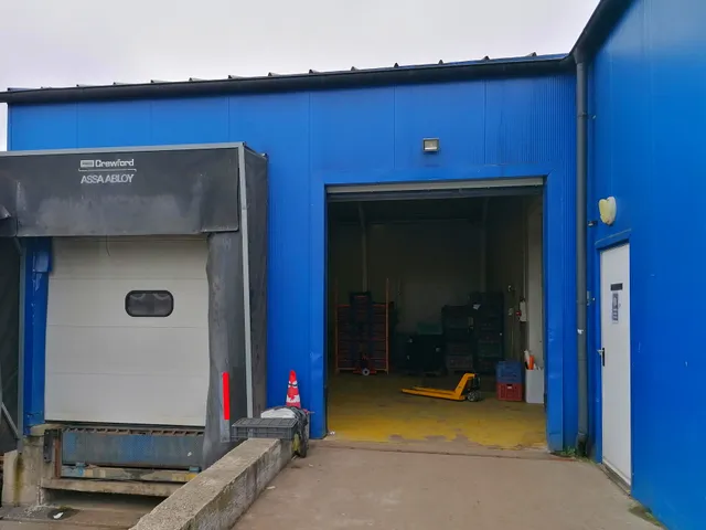 Eladó kereskedelmi és ipari ingatlan Körmend, i 400 nm