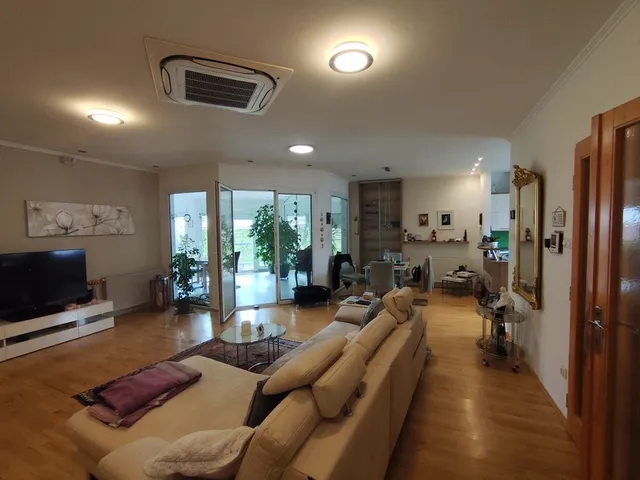 Eladó ház Győrújbarát, p 130 nm