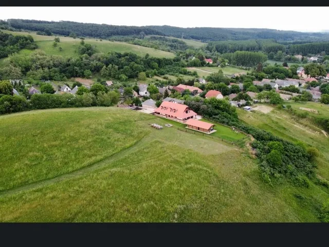 Eladó telek Bakonyszentkirály 23000 nm