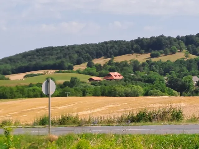 Eladó telek Bakonyszentkirály 23000 nm