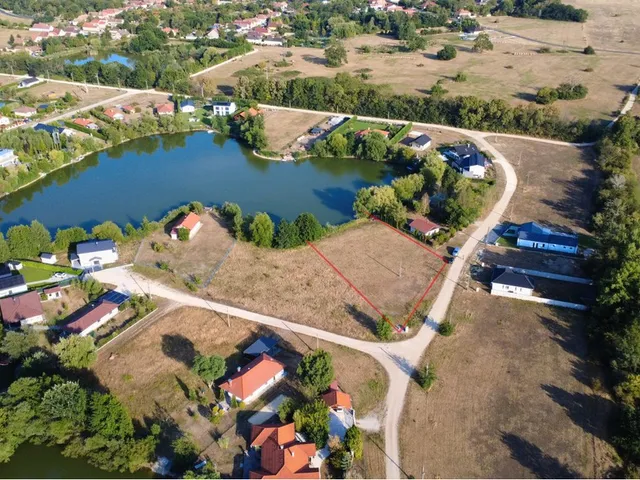 Eladó telek Hövej, t 1610 nm