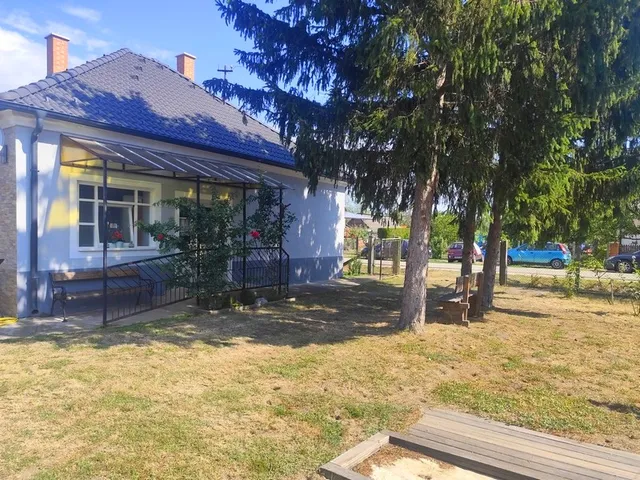 Eladó ház Pásztori, k 83 nm