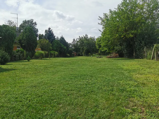 Eladó telek Máriakálnok 1833 nm