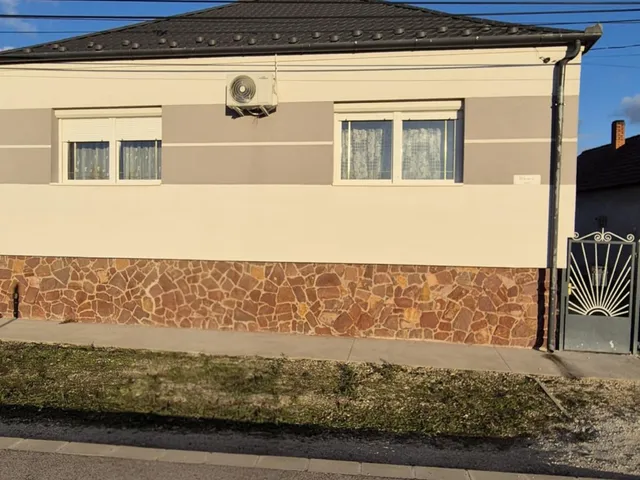 Eladó ház Jánossomorja 90 nm