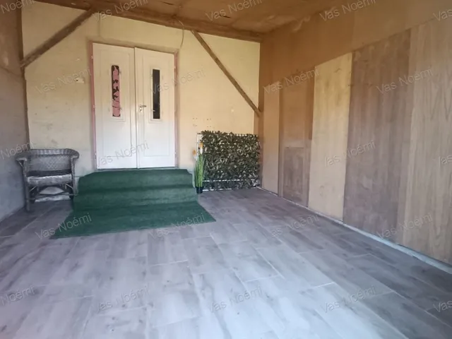 Eladó kereskedelmi és ipari ingatlan Resznek 207 nm