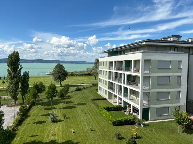 Eladó lakás Balatonlelle 87 nm