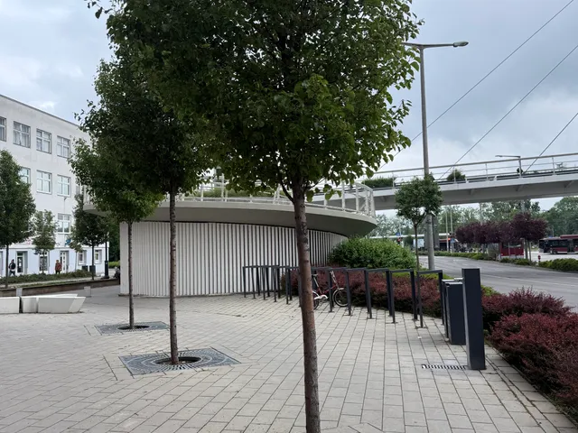 Eladó kereskedelmi és ipari ingatlan Kaposvár, Belváros, Újpiac tér 144 nm