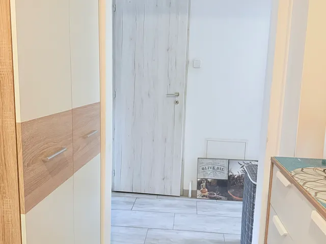 Eladó lakás Kaposvár, Béke-Füredi lakótelep, Füredi utca 59 nm