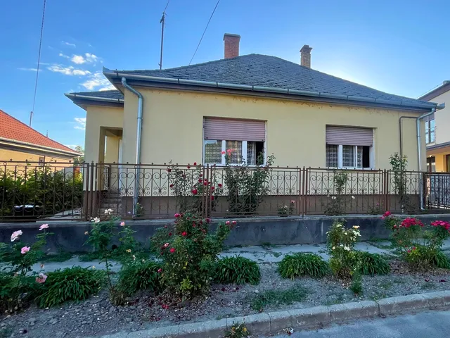 Eladó ház Solt 93 nm