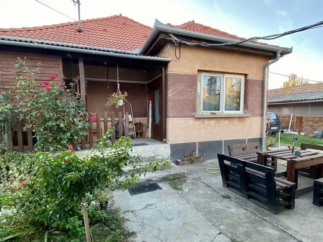 Eladó ház Újsolt 70 nm