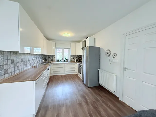 Eladó ház Kaposvár, Kaposfüred 181 nm