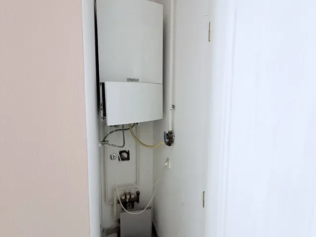 Kiadó kereskedelmi és ipari ingatlan Kaposvár, Belváros, Petőfi utca 5 29 nm