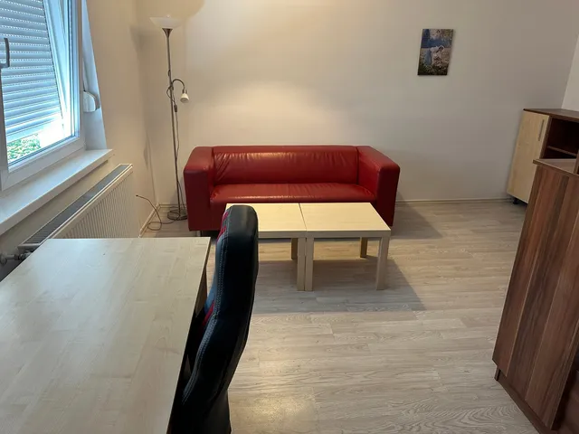 Kiadó lakás Pécs, Belváros, Szent István tér 1 35 nm