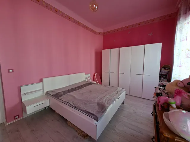 Eladó lakás Pécs, Belváros 140 nm