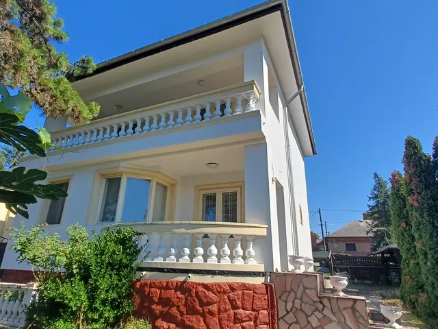 Eladó ház Balatonfűzfő, Mámatető 170 nm