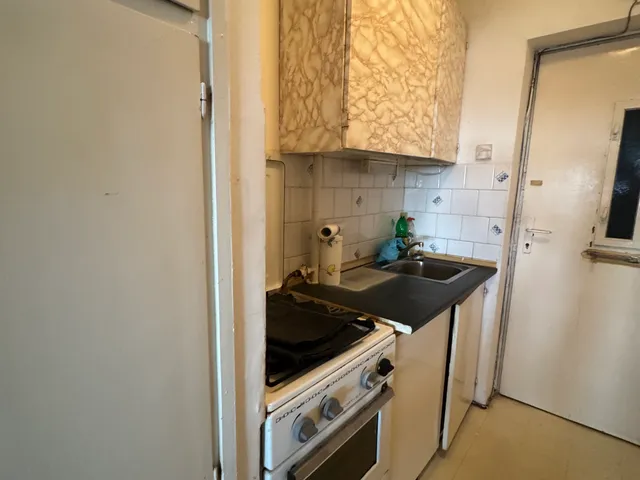 Eladó lakás Pécs, Uránváros 27 nm