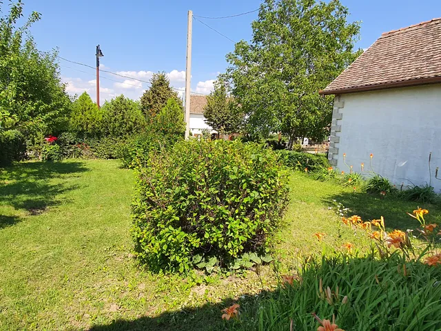 Eladó telek Etyek 1608 nm