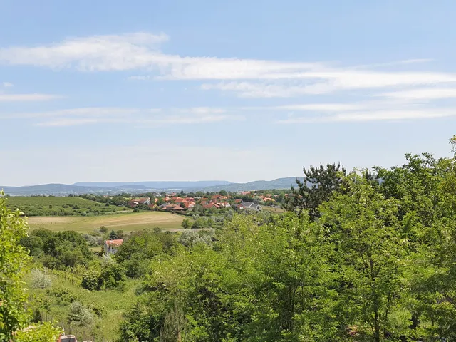 Eladó telek Etyek 1608 nm