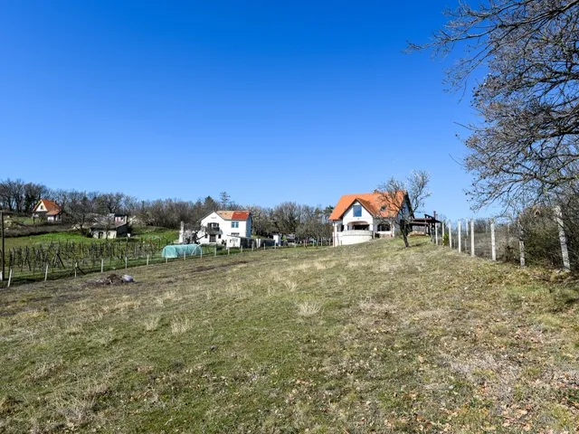 Eladó ház Balatonalmádi 186 nm