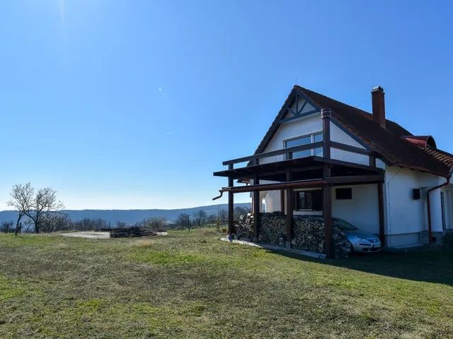 Eladó ház Balatonalmádi 186 nm