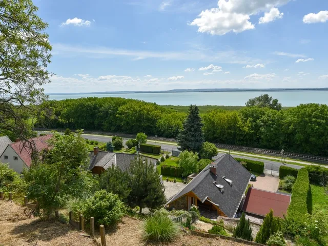 Eladó ház Ábrahámhegy 91 nm