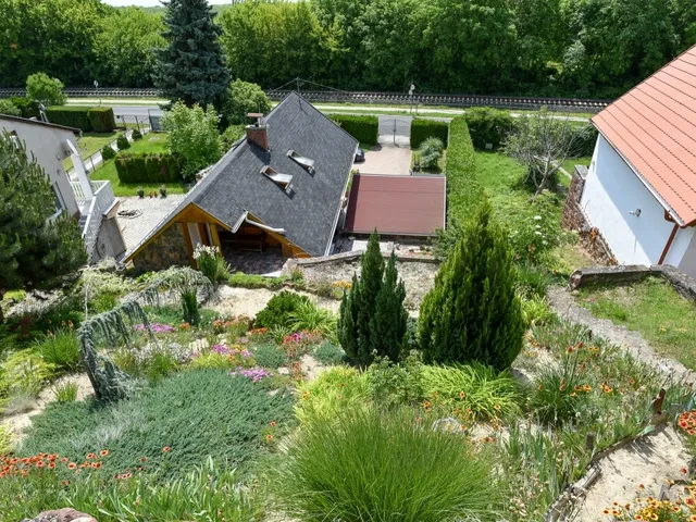 Eladó ház Ábrahámhegy 91 nm