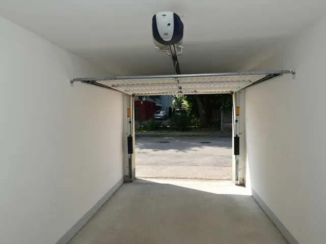 Kiadó garázs Veszprém, Bakonyalja 15 nm