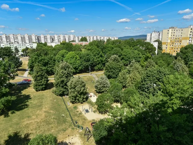 Eladó lakás Veszprém, Jutasi úti lakótelep 42 nm
