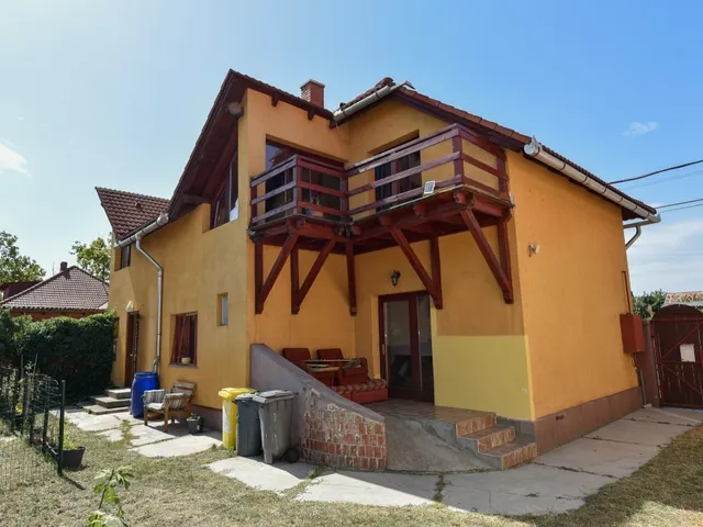 Eladó ház Veszprém, Dózsaváros 120 nm
