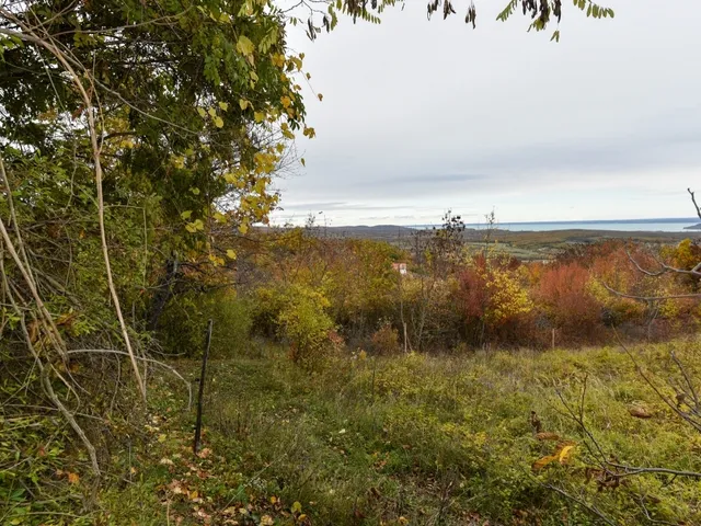 Eladó telek Pécsely 25141 nm