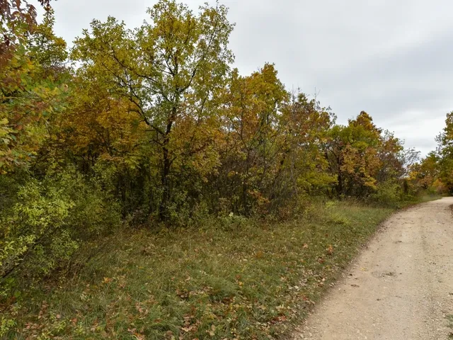 Eladó telek Pécsely 25141 nm