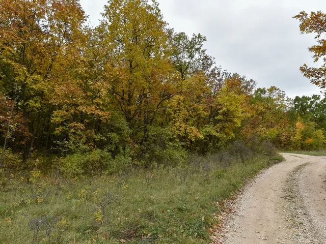 Eladó telek Pécsely 25141 nm