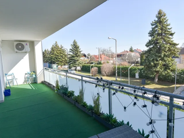 Eladó lakás Veszprém, Újtelep 79 nm