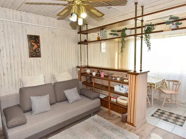 Eladó lakás Veszprém, Jutasi úti lakótelep 33 nm