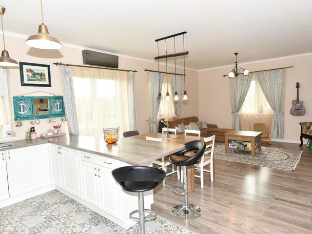 Eladó ház Szentkirályszabadja 106 nm