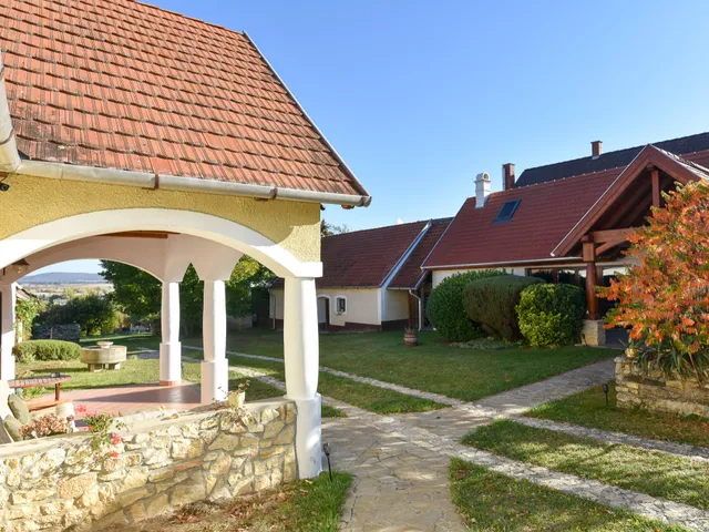 Eladó ház Nagyvázsony 184 nm
