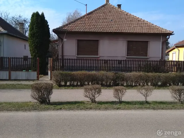 Eladó ház Jászberény 75 nm