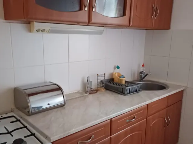 Kiadó lakás Szeged, Móraváros 12 nm
