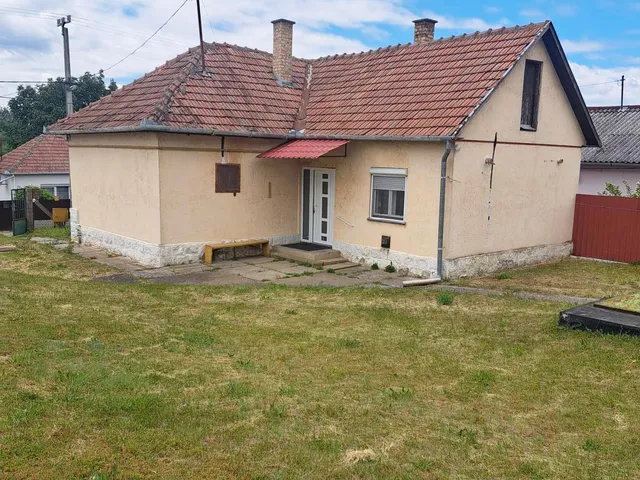 Eladó ház Nyíregyháza, Sóstóhegy, Aranykalász sor 65 nm