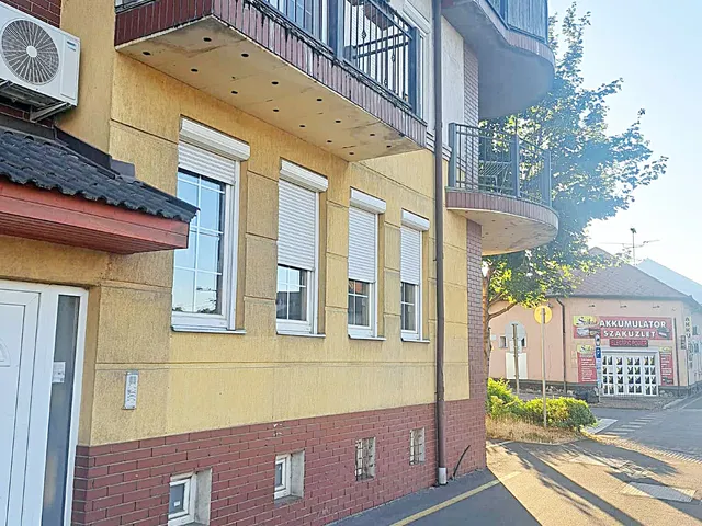 Kiadó lakás Nyíregyháza, Belváros, Zenta ut 50 nm