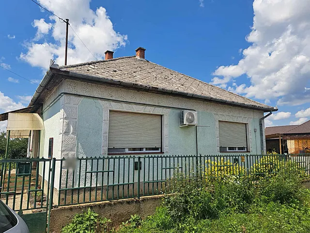 Eladó ház Érpatak, Béke út 90 nm