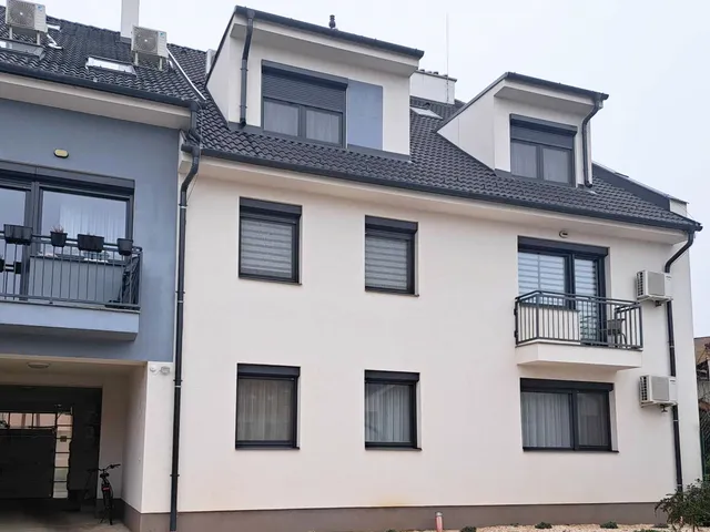 Kiadó lakás Nyíregyháza, Belváros, Selyem út 60 nm