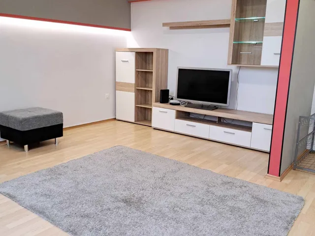 Kiadó lakás Nyíregyháza, Belváros, Sólyom út 50 nm